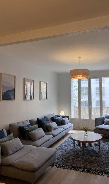 1 pièce 82 m² · à Marseille 5ème Arrondissement · 82 m² · 700 €/mois