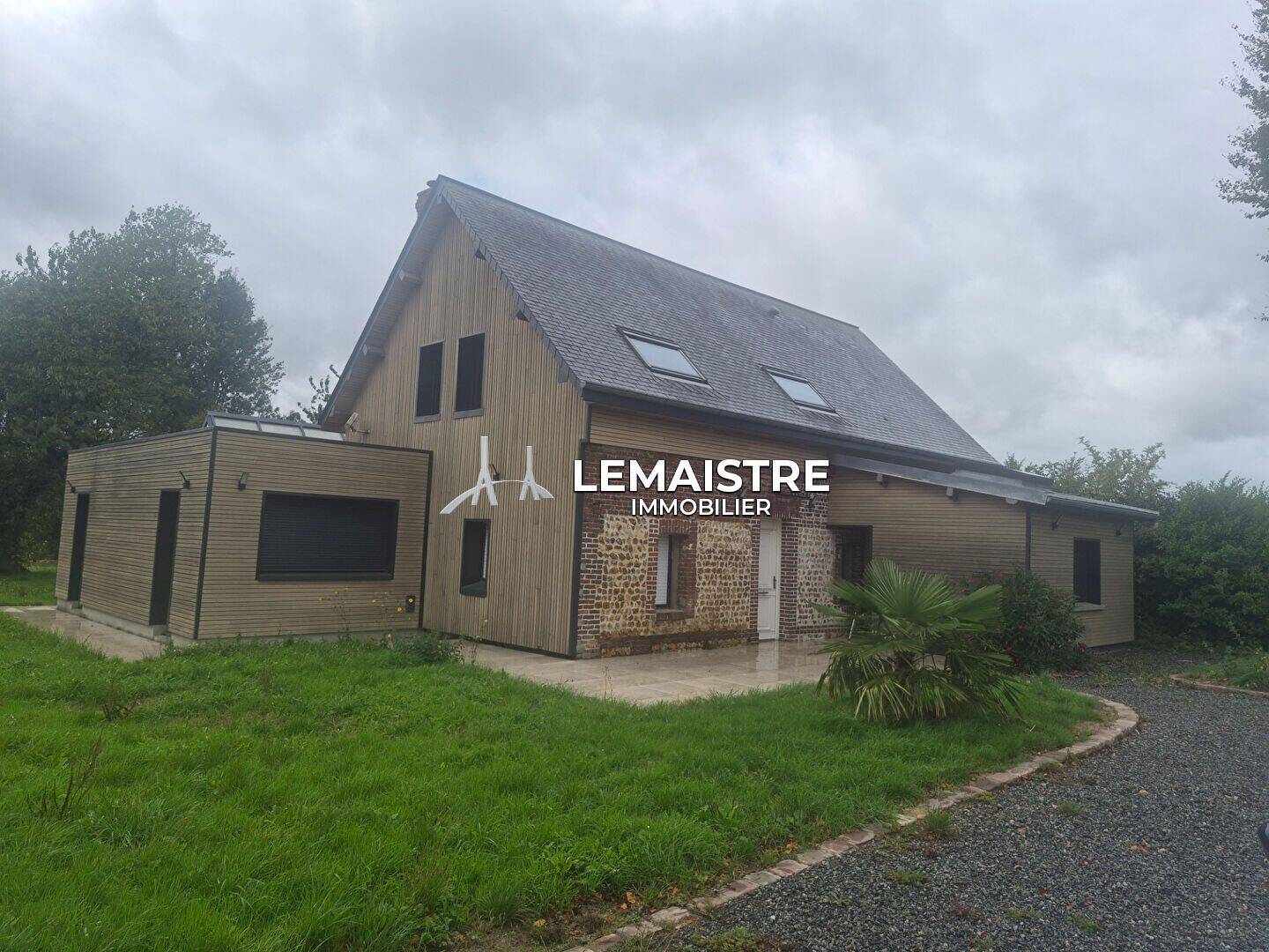 Maison 5 pièces 183 m² · à Tourville-les-Ifs · 182,7 m² · 1 195 €/mois