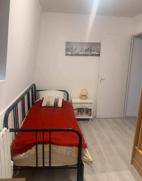 Appartement 1 pièce 10 m² · à Roubaix · 10 m² · 300 €