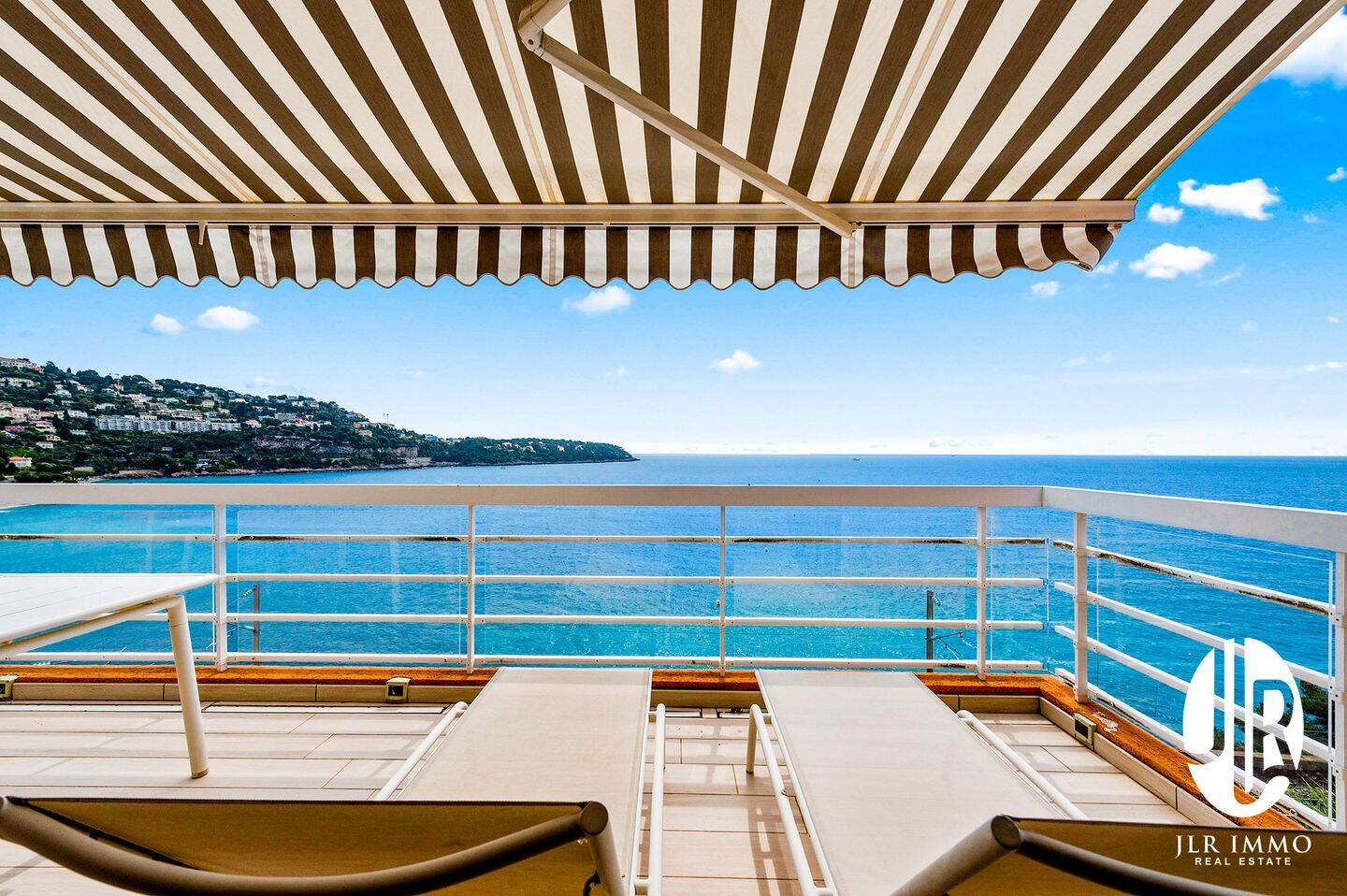 Appartement 3 pièces 59 m² · à Roquebrune-Cap-Martin · 59 m² · 3 500 €/mois