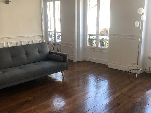 Appartement à louer 2 219 € 3 pièces 1 chambre 77 m² Étage 1/3 Plaine Paris 20ème arrondissement 75020