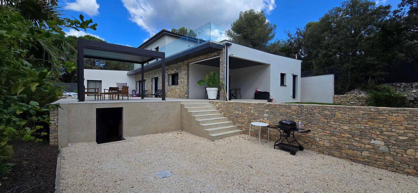 Maison 6 pièces 187 m² · à Nîmes · 187 m² · 895 000 €