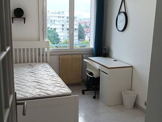 Colocation à louer 465 € 4 pièces 1 chambre 72 m² 6ème étage Clément Villeurbanne 69100