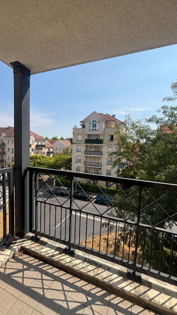 Appartement 3 pièces 61 m² · à Bussy-Saint-Georges · 60,8 m² · 1 072 €