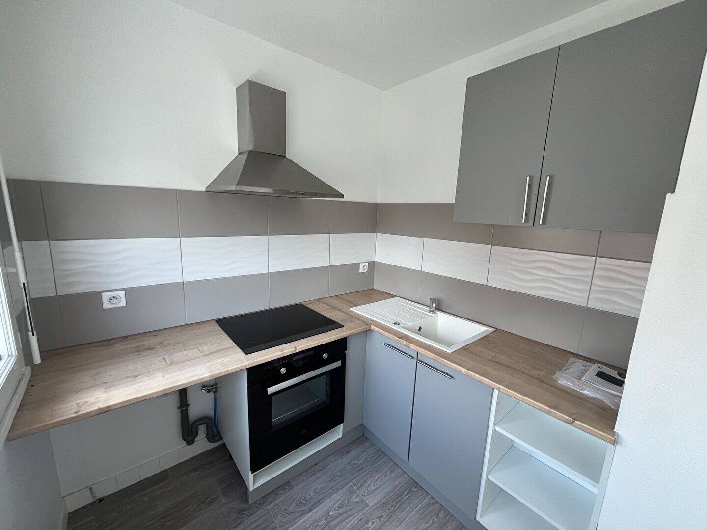 Appartement 1 pièce 28 m² · à Le Coteau · 28 m² · 430 €