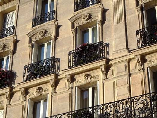 Immeuble à vendre 1 150 000 € 500 m² Centre Gex 01170