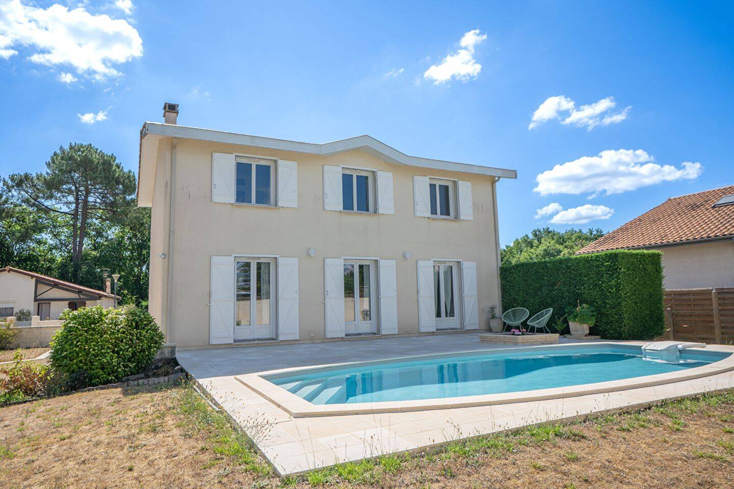 Maison 6 pièces 137 m² · à Saint-Médard-en-Jalles · 137 m² · 583 000 €