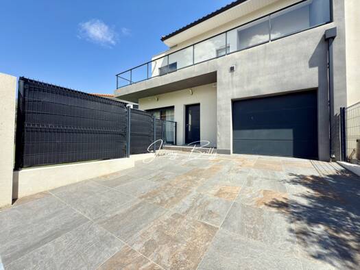 Maison à vendre 355 000 € 4 pièces 3 chambres 110 m² 300 m² de terrain Village Saint-Estève 66240