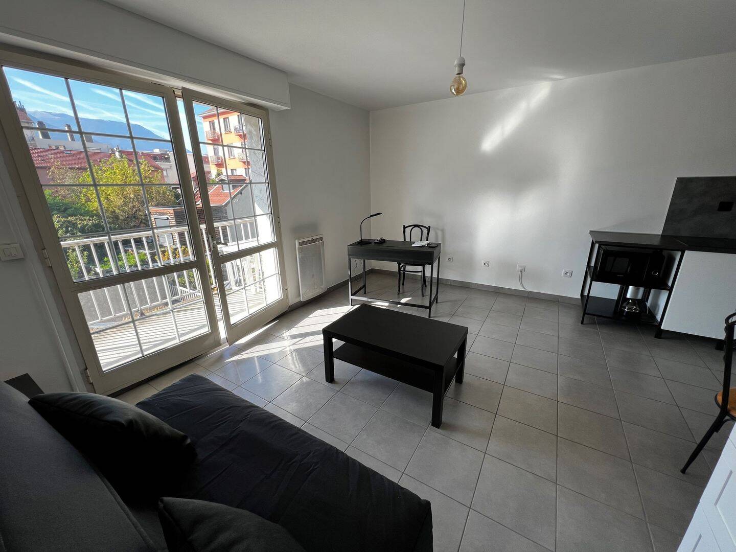 Appartement 1 pièce 25 m² · à Grenoble · 25,1 m² · 555 €