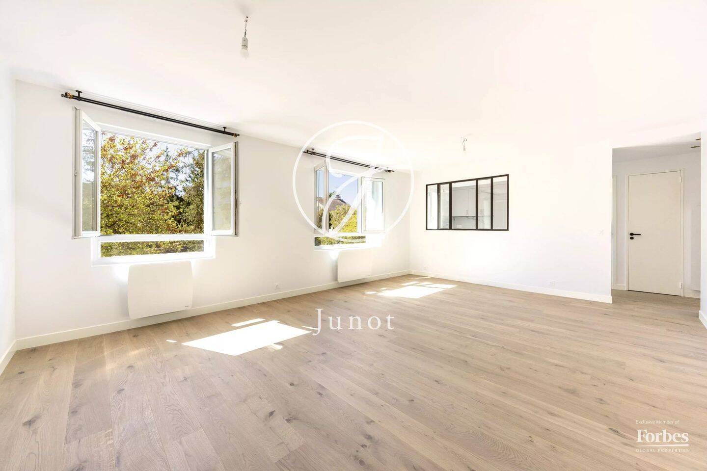 Appartement 3 pièces 77 m² · à Rueil-Malmaison · 76,8 m² · 2 100 €/mois