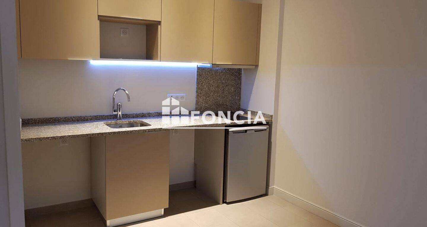 Appartement 3 pièces 53 m² · à Avignon · 52,8 m² · 713 €