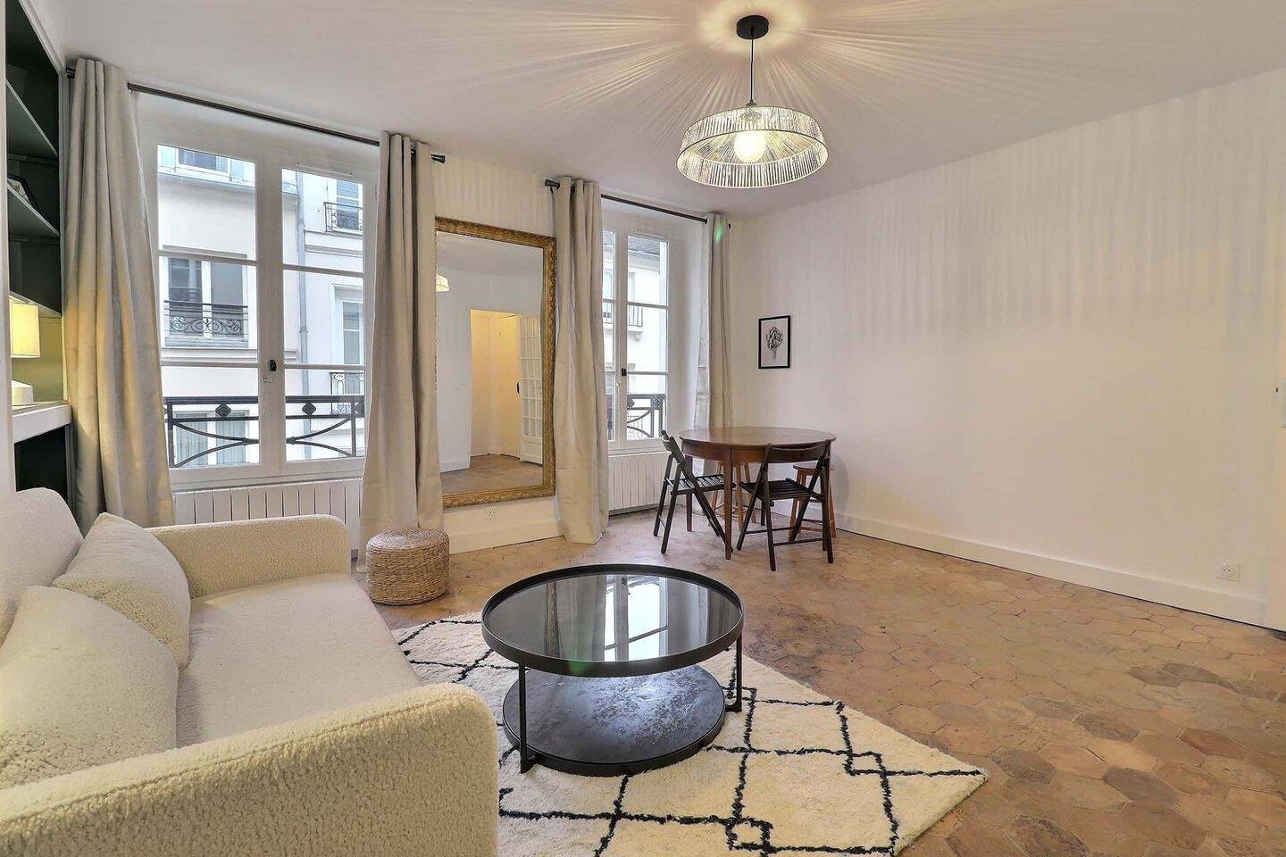 Appartement 1 pièce 45 m² · à Paris 6ème Arrondissement · 45 m² · 2 700 €/mois