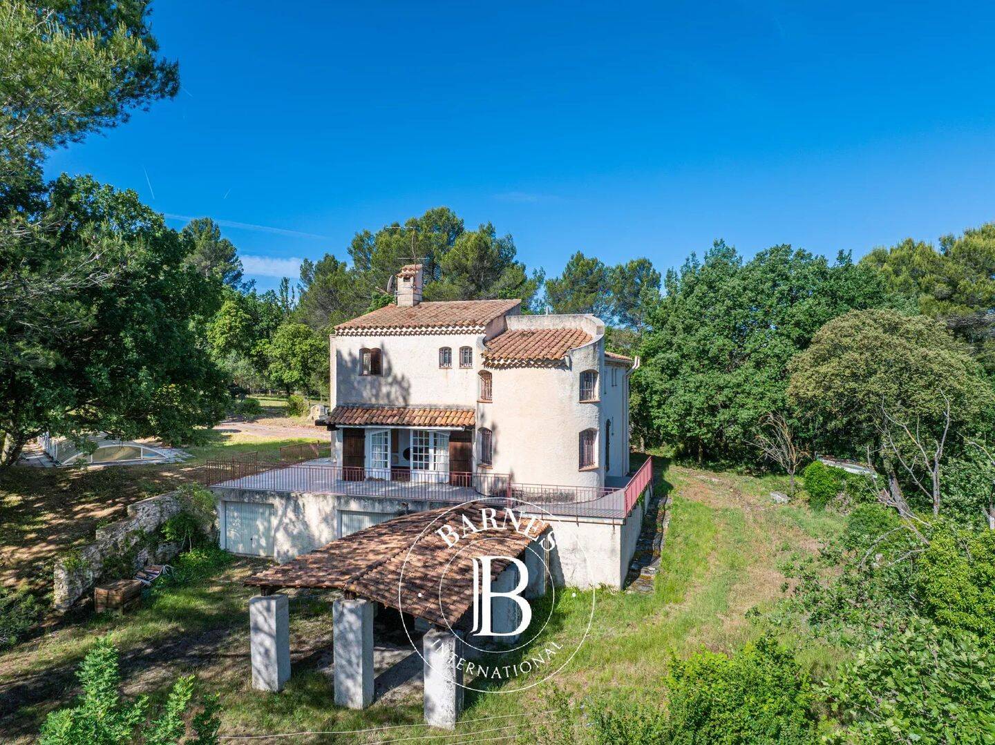 Maison 10 pièces 227 m² · à Aix-en-Provence · 227 m² · 920 000 €