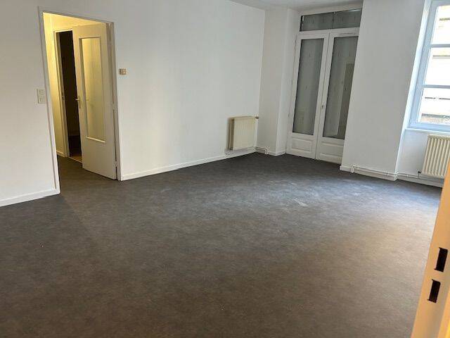 Appartement 3 pièces 73 m² · à Saint-Étienne · 73 m² · 758 €/mois