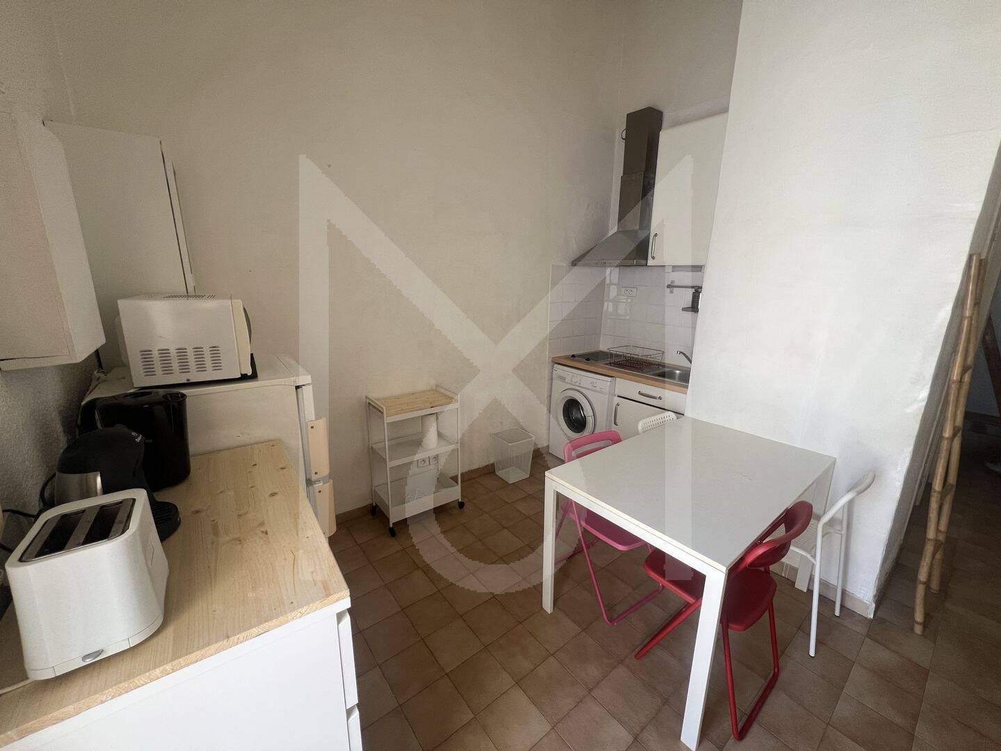 Appartement 1 pièce 25 m² · à Aix-en-Provence · 25 m² · 650 €