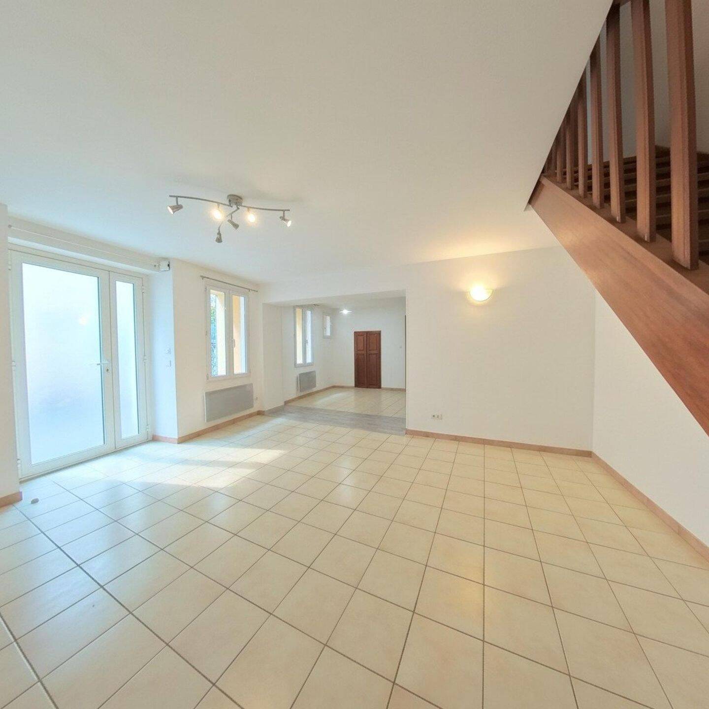 Maison 6 pièces 153 m² · à Le Thor · 153 m² · 199 000 €