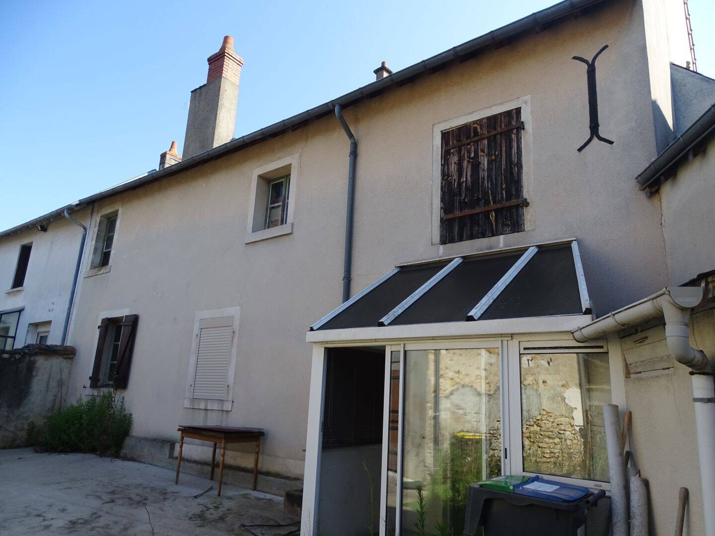 Maison 6 pièces 120 m² · à Lignières · 120 m² · 28 000 €
