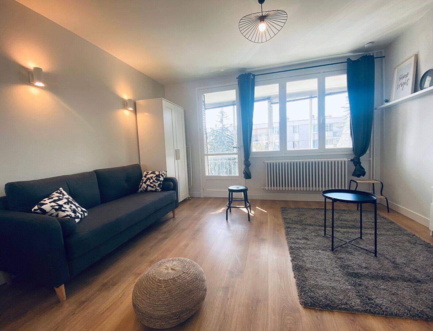 4 pièces 68 m² · à Lyon 8ème Arrondissement · 68 m² · 525 €