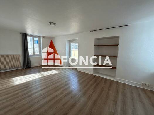 Appartement à louer 930 € 4 pièces 3 chambres 100 m² RDC Sud Est Eybens 38320