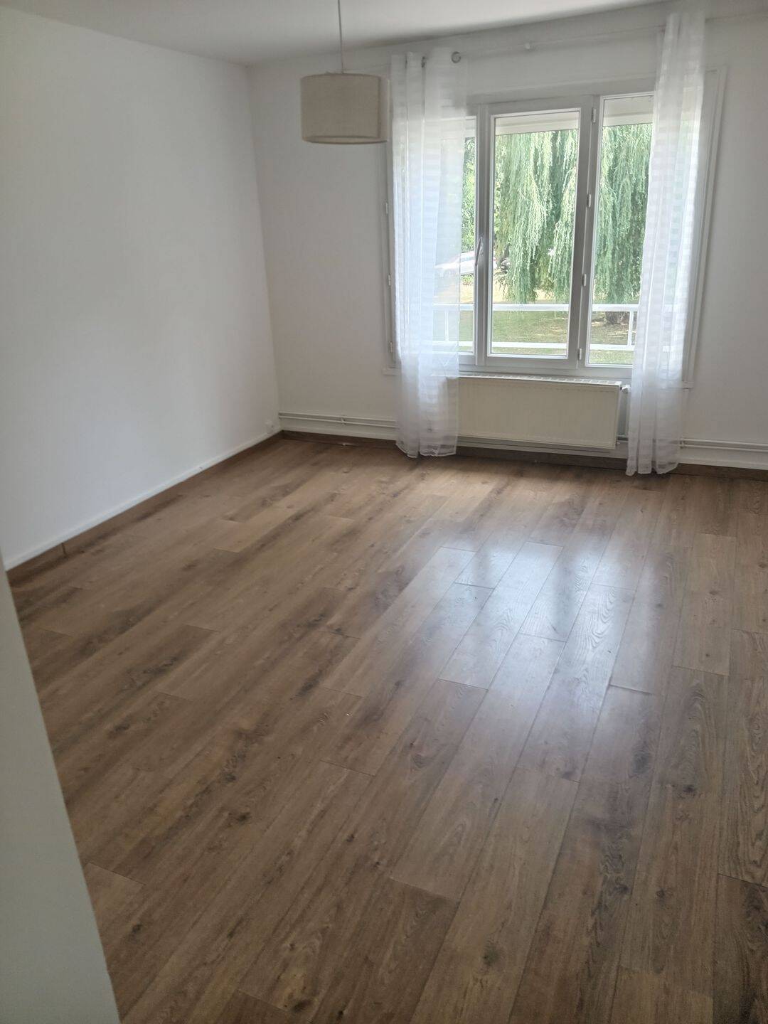 Appartement 4 pièces 73 m² · à Bougival · 73 m² · 1 350 €/mois