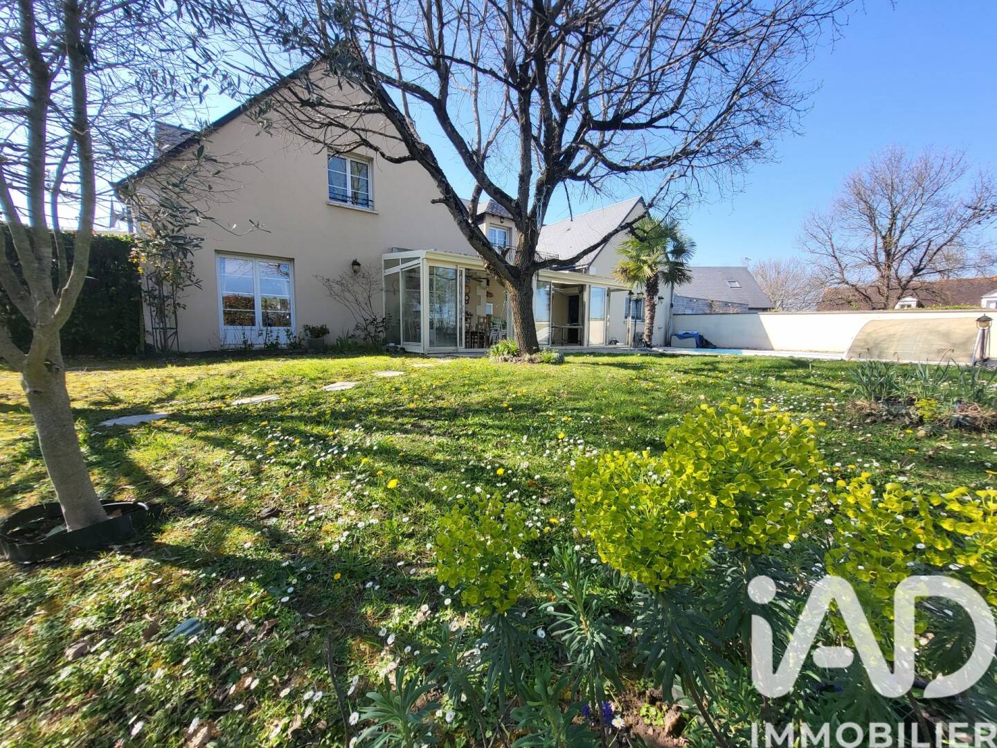 Maison 9 pièces 353 m² · à Vallères · 353 m² · 495 000 €