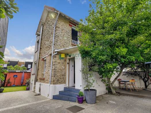 Maison à vendre 630 000 € 4 pièces 3 chambres 102,6 m² Gabriel Péri-Estienne d'Orves Colombes 92700