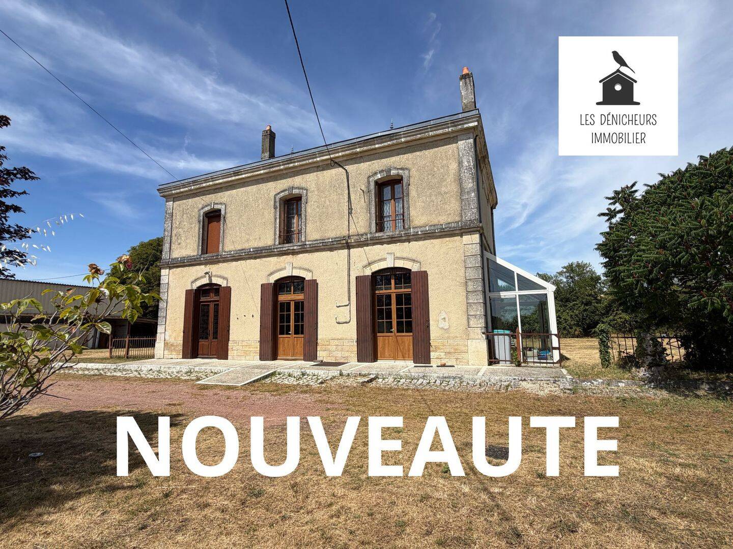 Maison 8 pièces 193 m² · à Brioux-sur-Boutonne · 193 m² · 130 000 €
