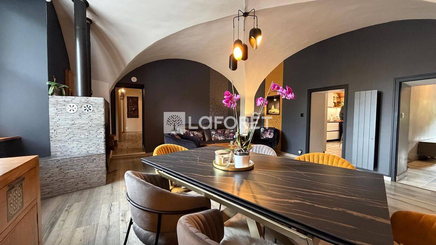 Maison 6 pièces 175 m² · à Mercury · 174,8 m² · 798 000 €