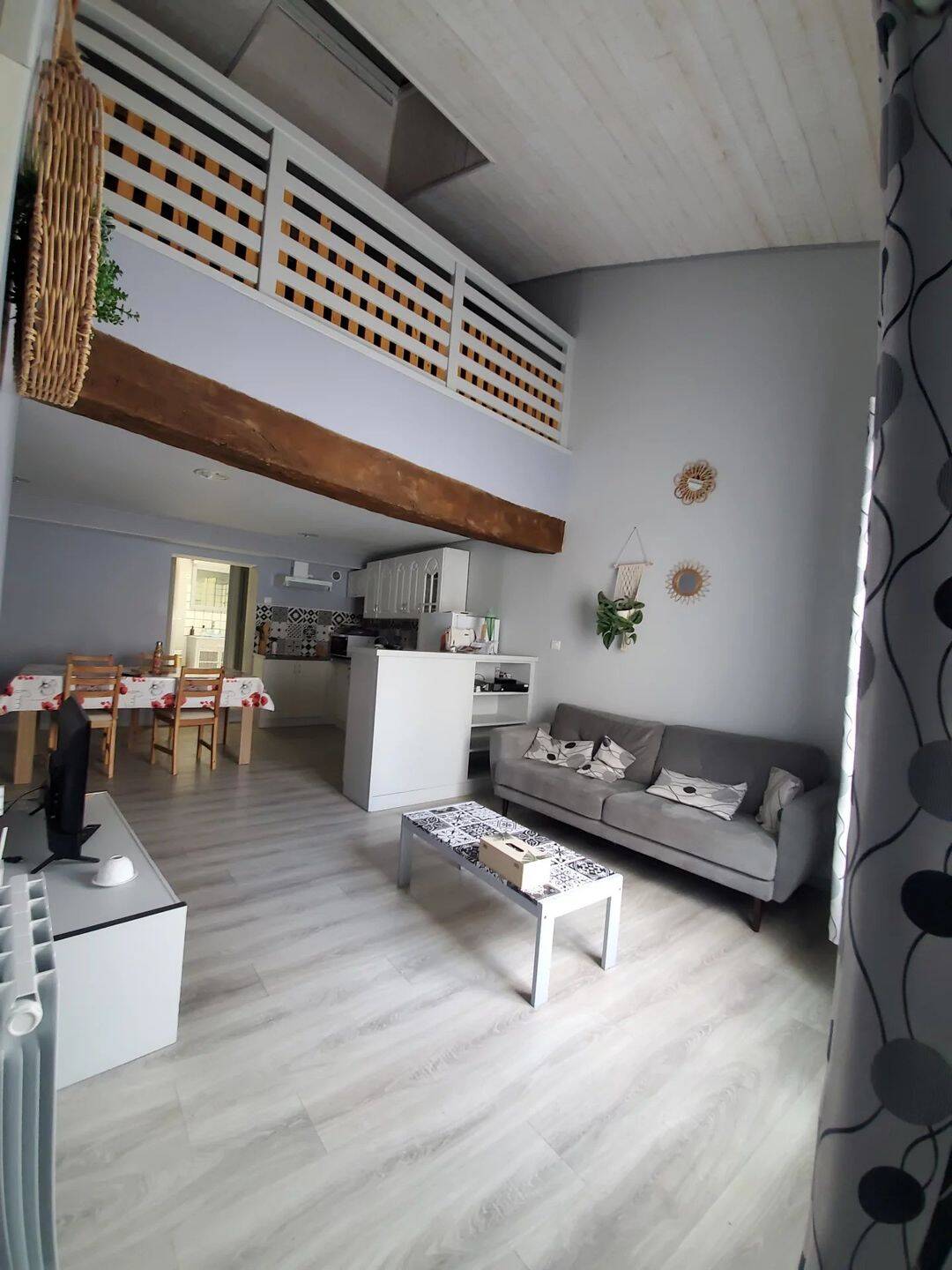 Appartement 2 pièces 58 m² · à Loudun · 57,6 m² · 466 €