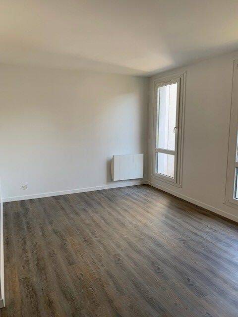 Appartement 1 pièce 35 m² · à Noisy-le-Grand · 35,4 m² · 716 €