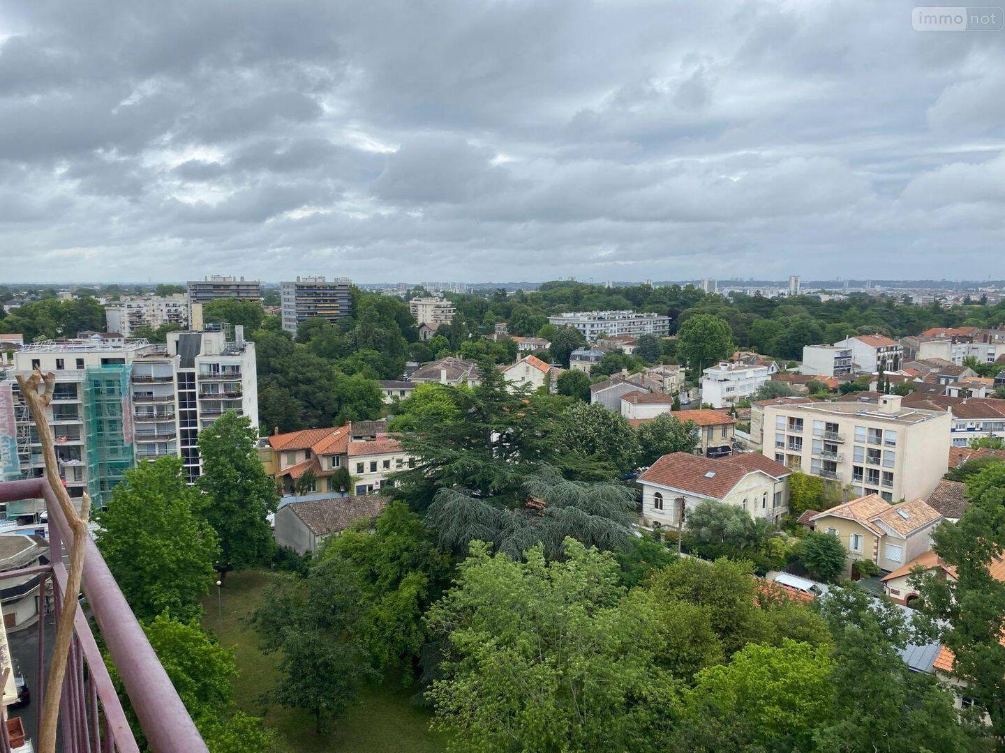 Appartement 4 pièces 81 m² · à Bordeaux · 80,8 m² · 243 000 €
