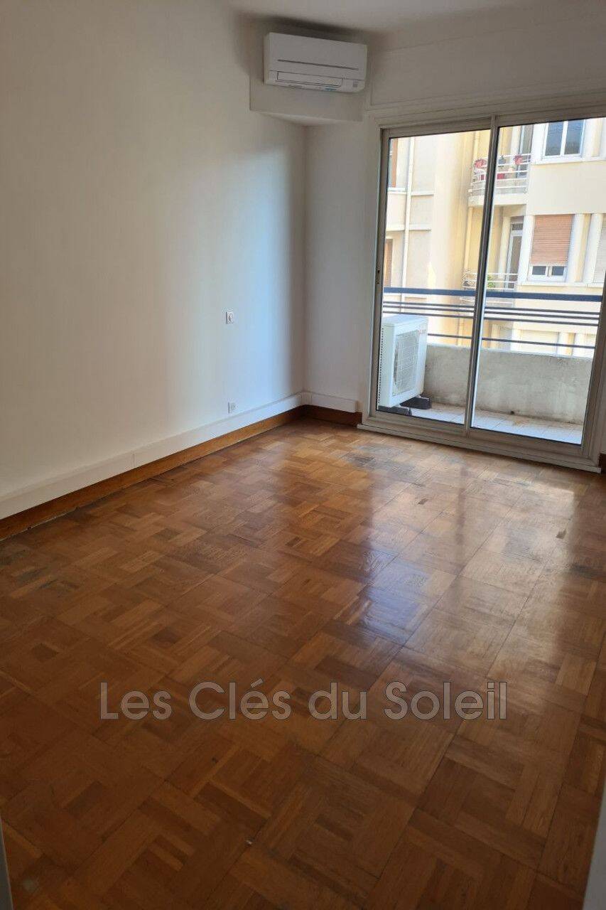 Appartement 3 pièces 80 m² · à Toulon · 79,8 m² · 1 200 €/mois