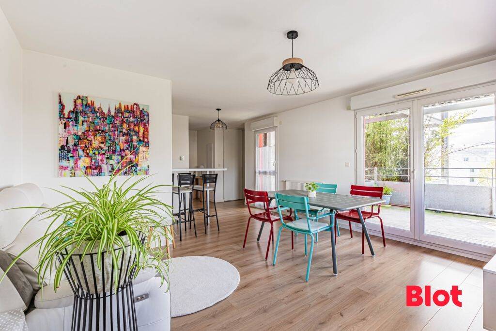 Appartement 4 pièces 83 m² · à Saint-Herblain · 82,8 m² · 254 625 €