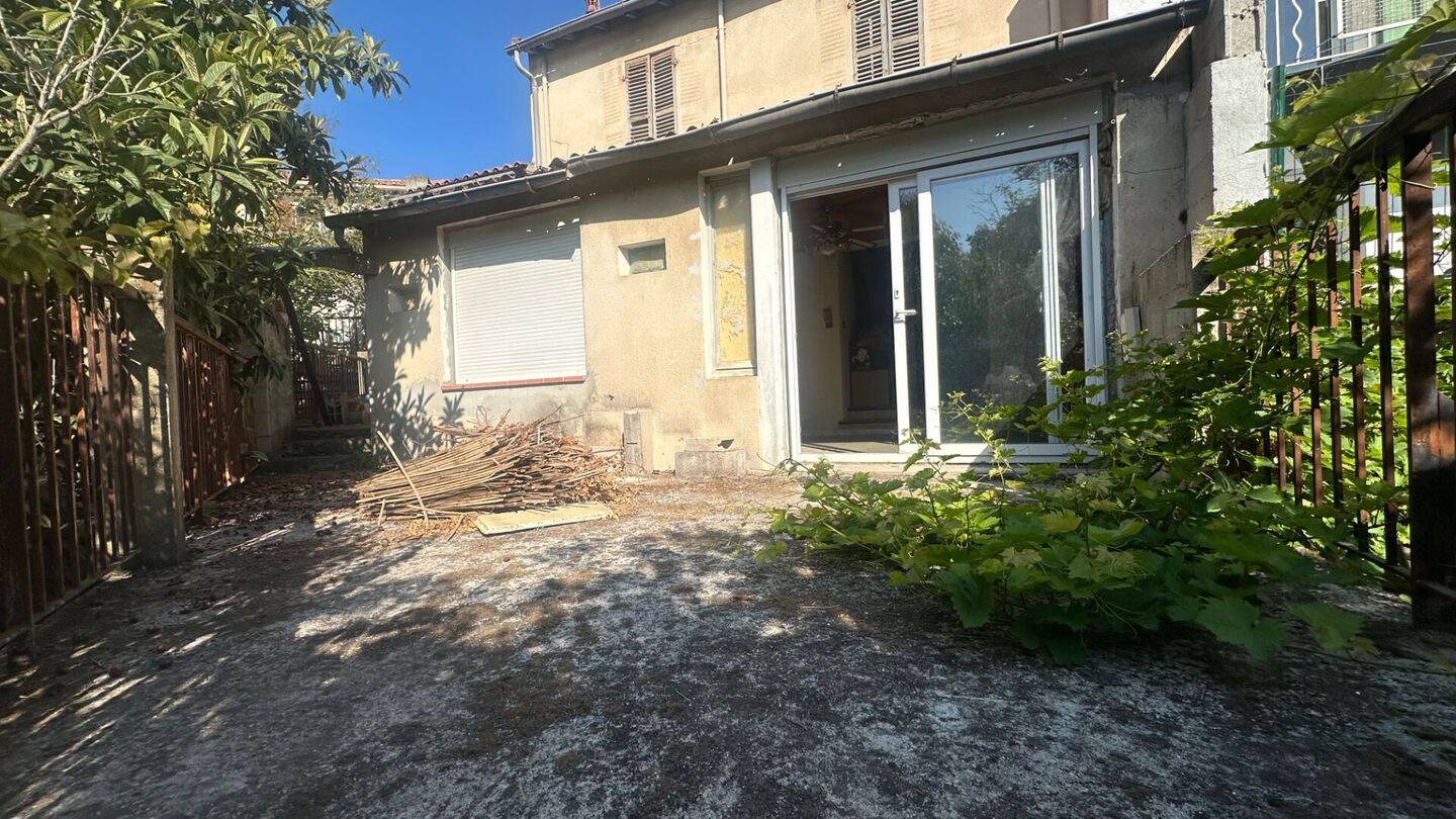 Maison 5 pièces 95 m² · à La Seyne-sur-Mer · 95 m² · 180 000 €