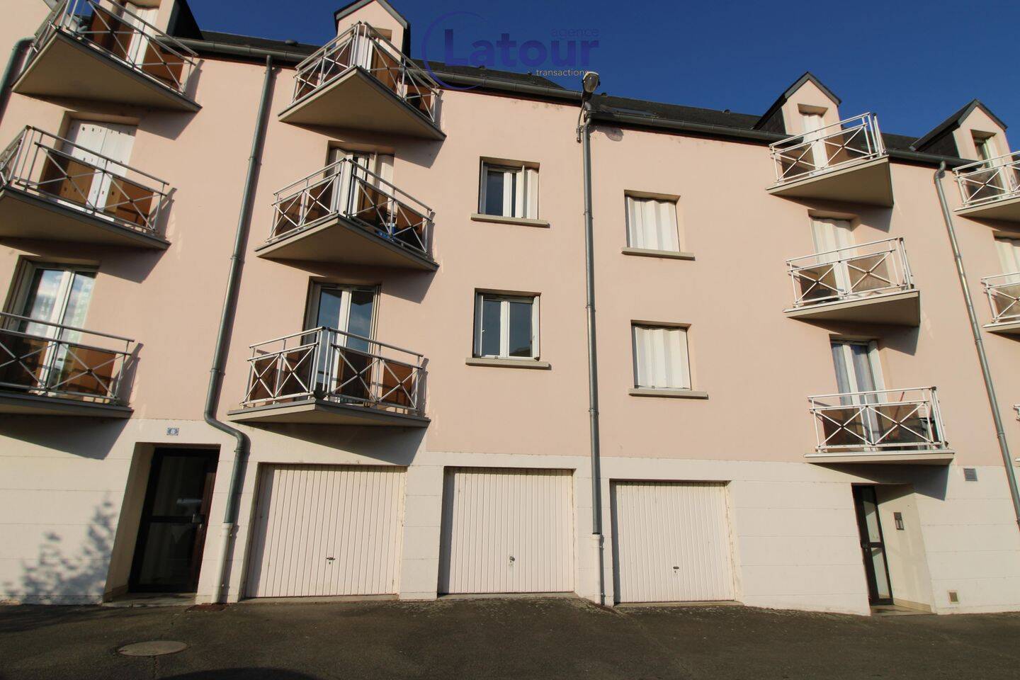 Appartement 1 pièce 24 m² · à Dreux · 23,6 m² · 65 000 €