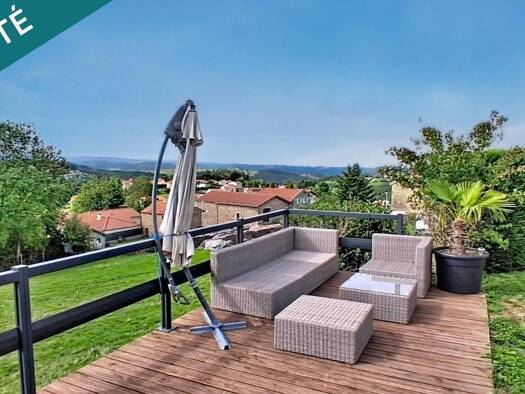 Maison de plain-pied à vendre 349 000 € 6 pièces 4 chambres 140 m² 1 238 m² de terrain Pont-Salomon 43330