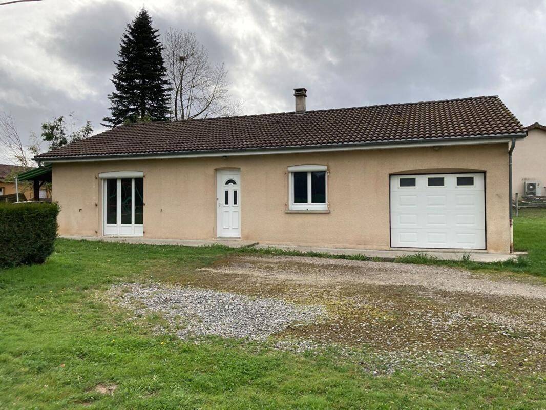 Maison 3 pièces 86 m² · à Chaptelat · 86 m² · 720 €/mois