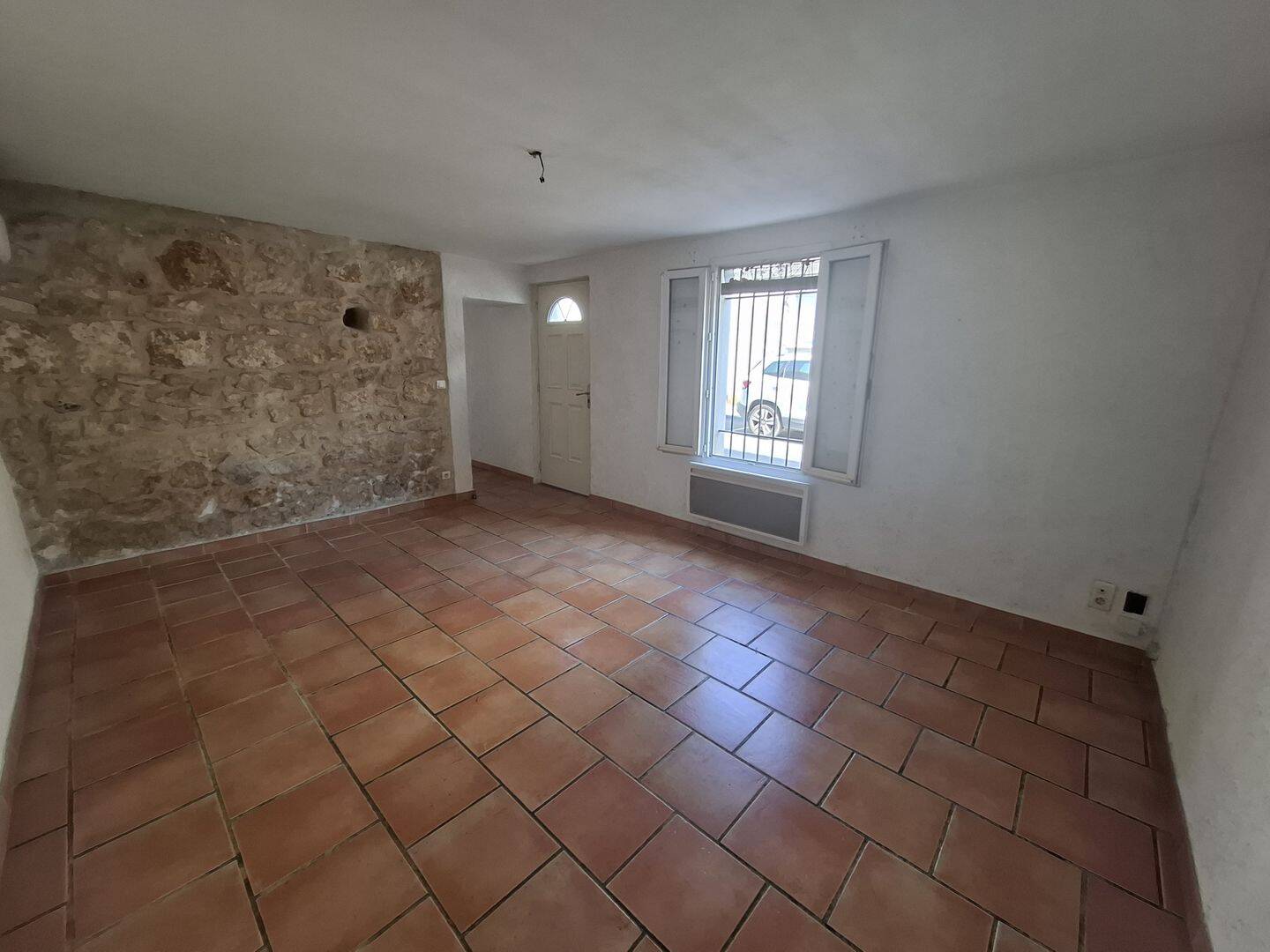 Maison 5 pièces 83 m² · à Fontvieille · 82,5 m² · 230 000 €