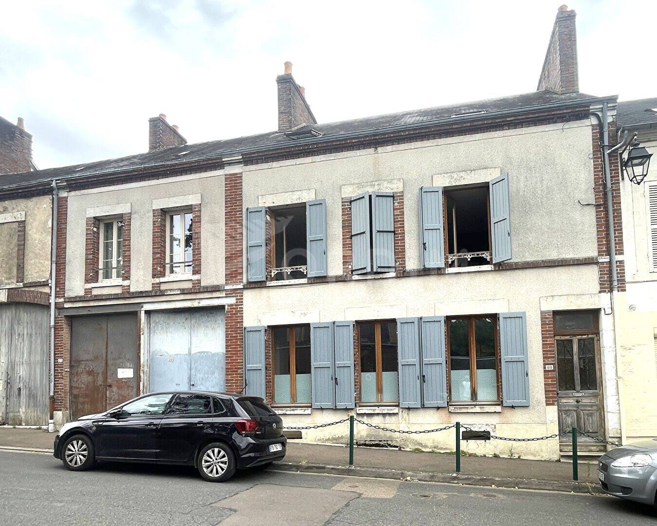Maison 8 pièces 168 m² · à Bléneau · 168 m² · 145 000 €