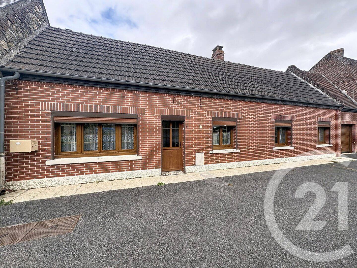 Maison 4 pièces 87 m² · à Tricot · 87 m² · 165 000 €