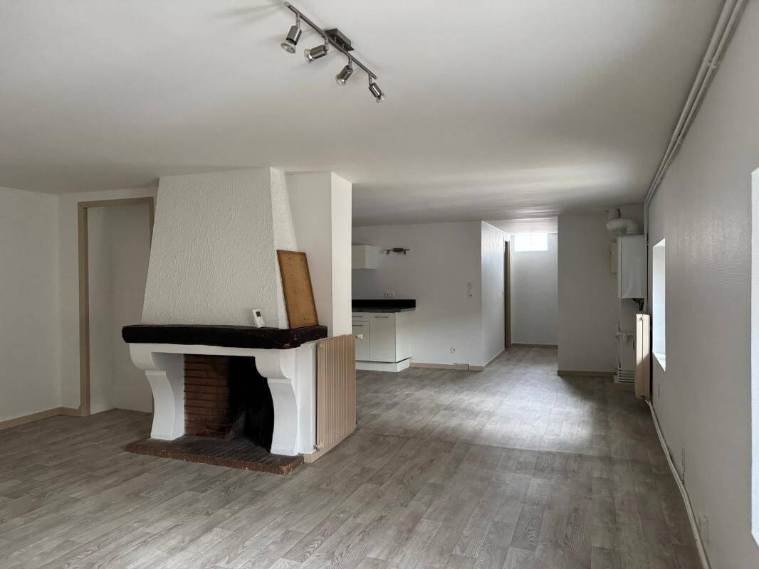 Appartement 3 pièces 81 m² · à Castres · 81 m² · 550 €