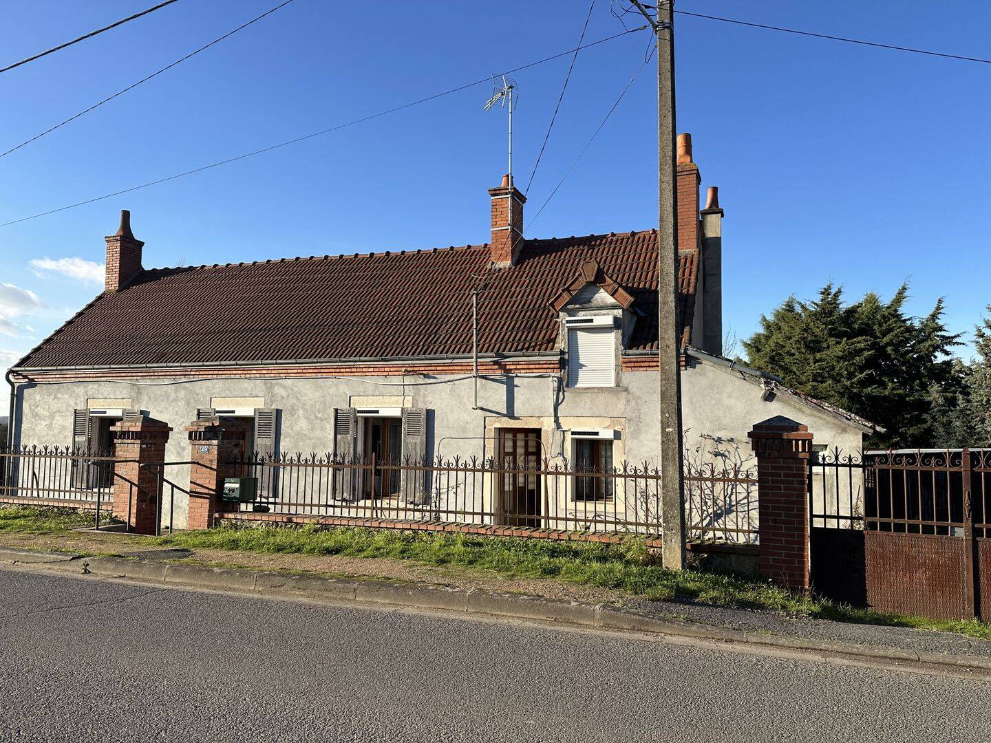 Maison 5 pièces 120 m² · à Châteaumeillant · 120 m² · 54 500 €