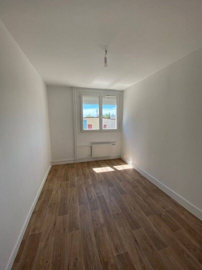 Appartement 4 pièces 66 m² · à Le Coteau · 66 m² · 513 €