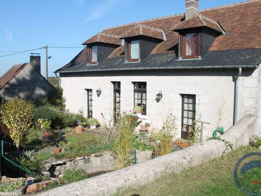 Maison à vendre 240 000 € 5 pièces 3 chambres 120 m² 334 m² de terrain Montlouis-sur-Loire 37270