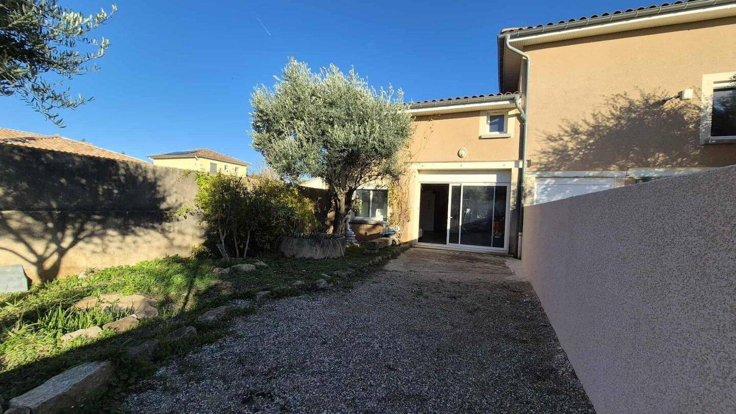 Maison 2 pièces 100 m² · à Roussillon · 100 m² · 185 000 €