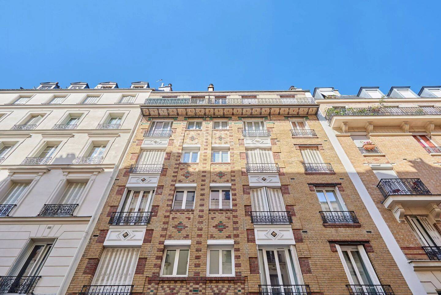 Appartement 2 pièces 32 m² · à Paris 14ème Arrondissement · 31,5 m² · 315 000 €