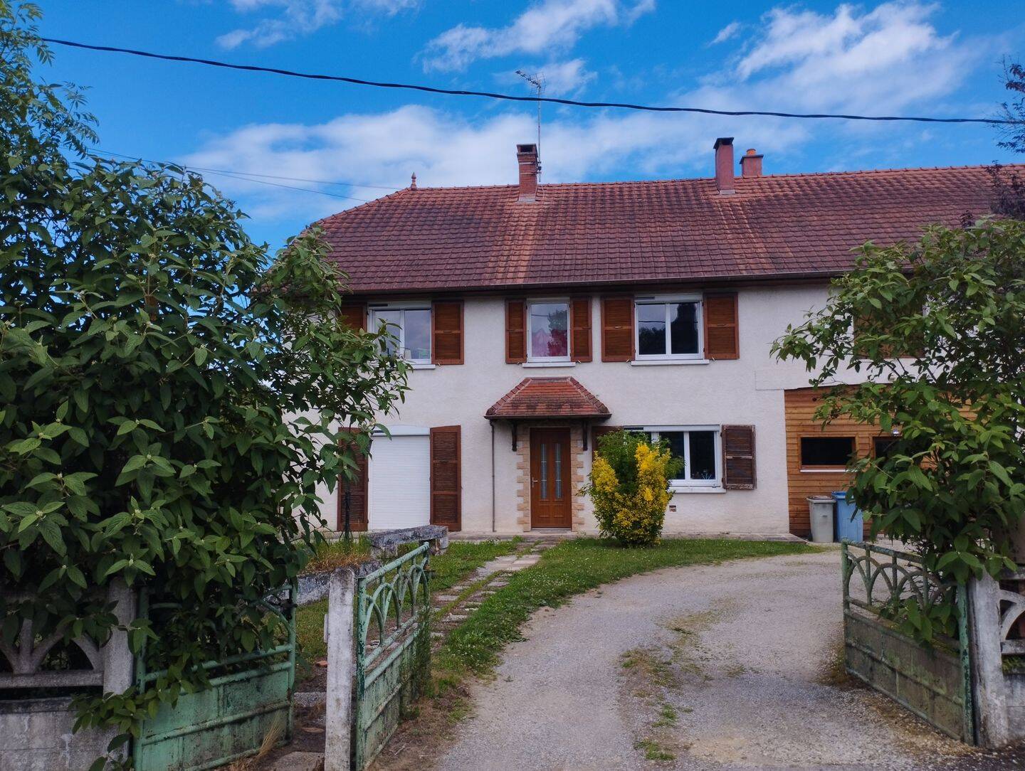 Maison 7 pièces 210 m² · à Chaumergy · 210 m² · 230 000 €