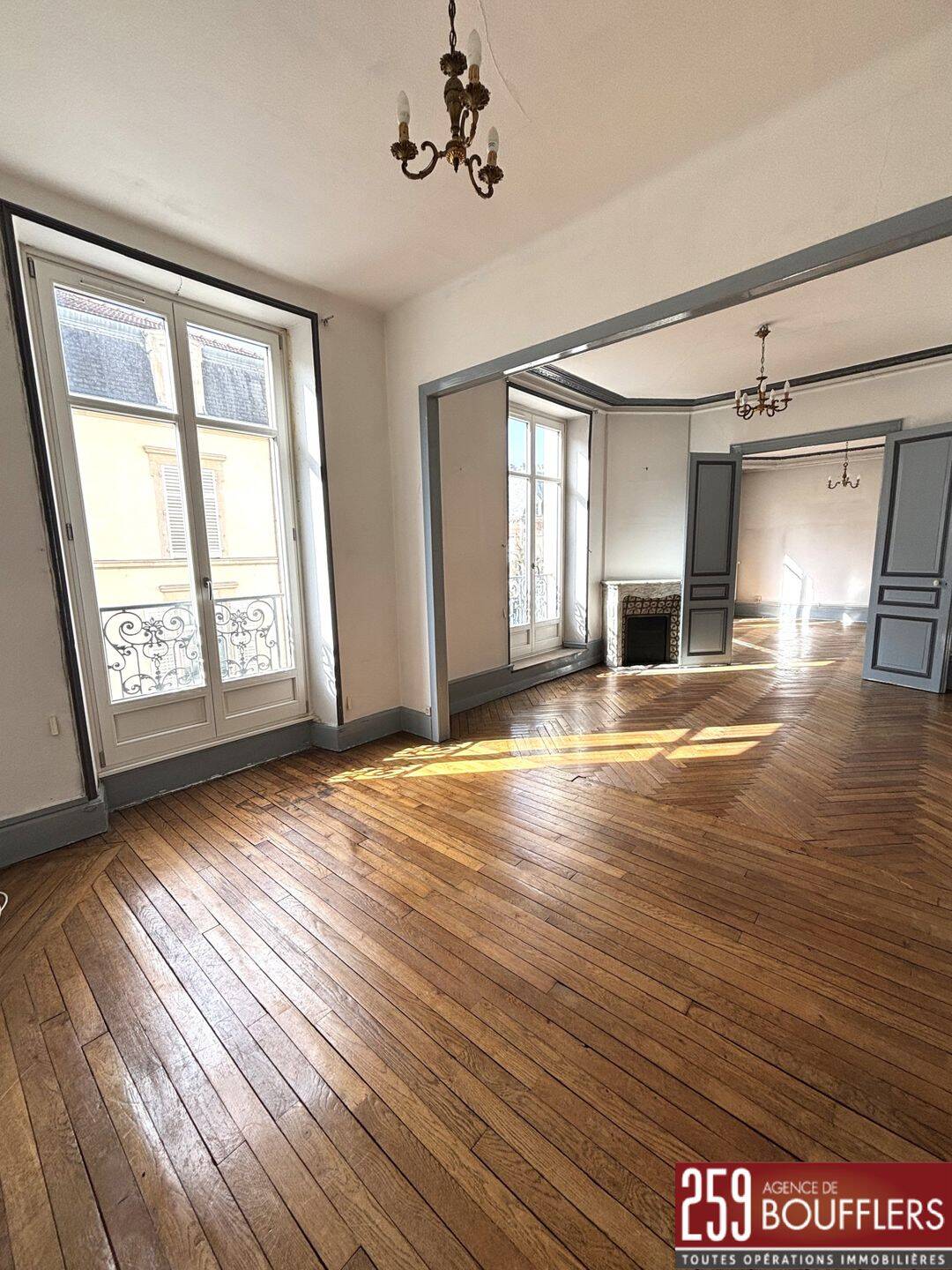 Appartement 7 pièces 147 m² · à Nancy · 146,9 m² · 354 000 €