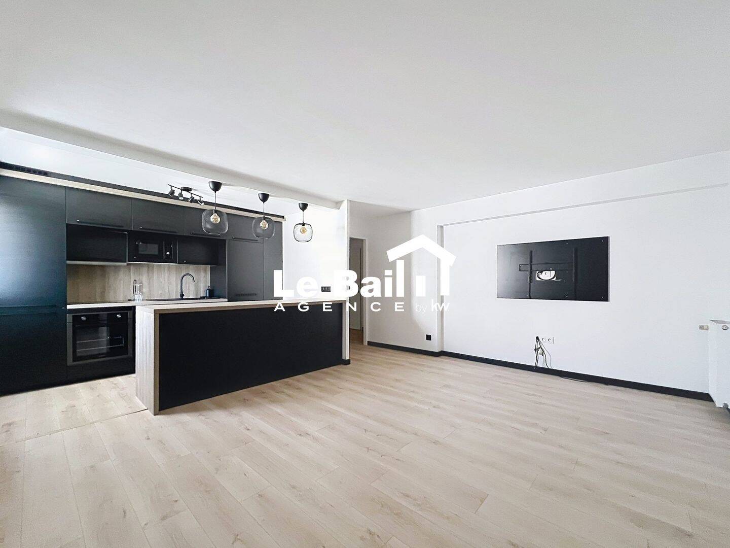 Appartement 3 pièces 62 m² · à Saint-Ouen-l'Aumône · 61,7 m² · 209 900 €