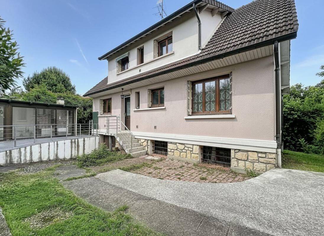Maison 7 pièces 148 m² · à Brunoy · 147,6 m² · 455 000 €